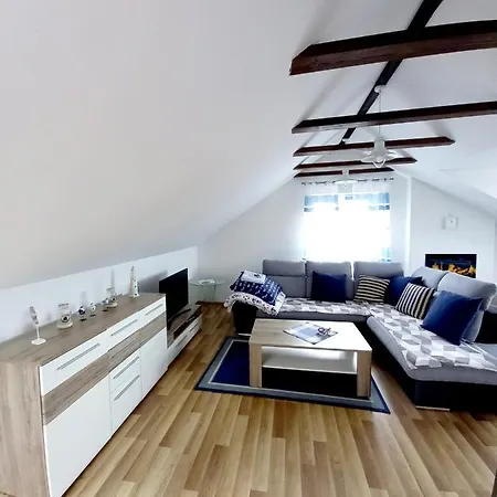 Orzechowa Przystan * Ustka